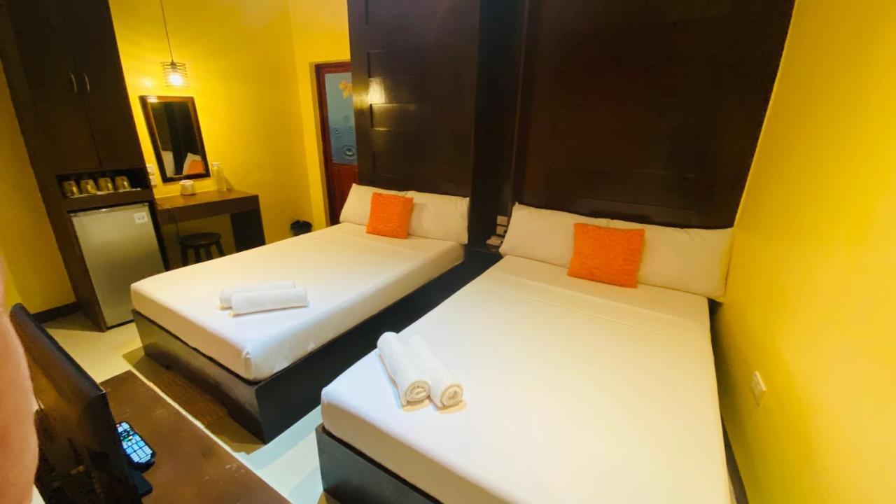 Vicente Aguirre Rooms Boracay Island Exterior foto